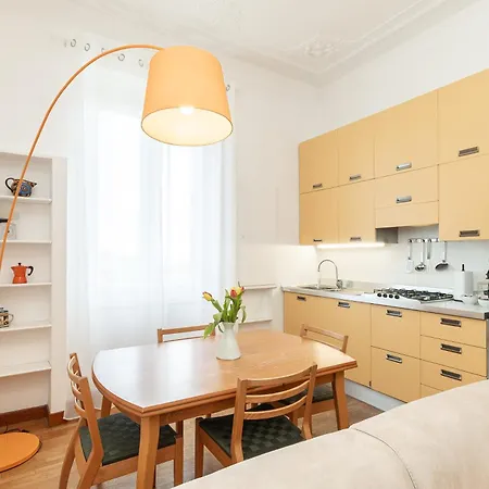 Amalia Stay, Sea Front And 50 Meters From The Station