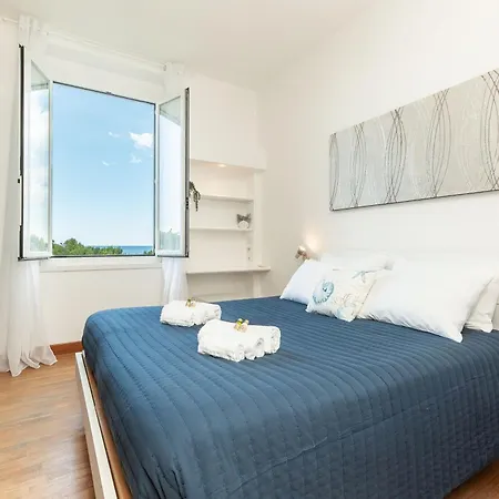 Amalia Stay, Sea Front And 50 Meters From The Station * Genova