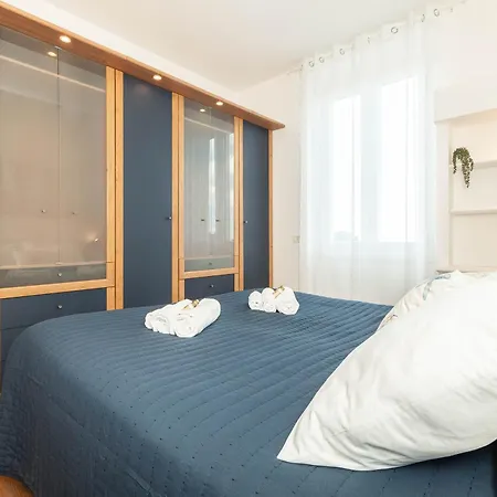 Amalia Stay, Sea Front And 50 Meters From The Station ג'נובה
