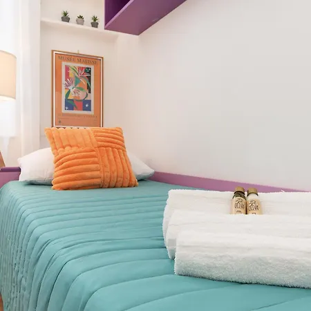 Amalia Stay, Sea Front And 50 Meters From The Station דירה ג'נובה