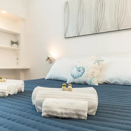 Amalia Stay, Sea Front And 50 Meters From The Station * Genua